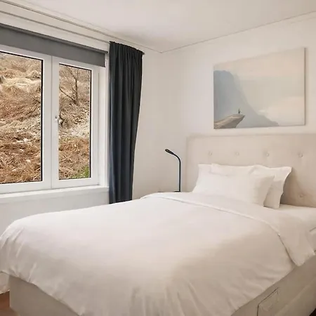 Great Views Of Fjord & Mountains Balcony شقة أودا