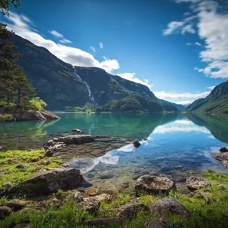 Great Views Of Fjord & Mountains Balcony Apartman